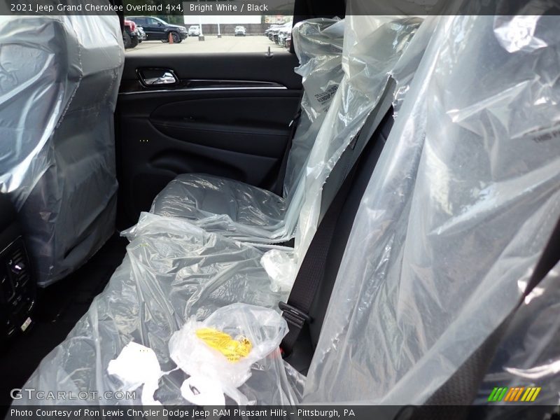 Bright White / Black 2021 Jeep Grand Cherokee Overland 4x4