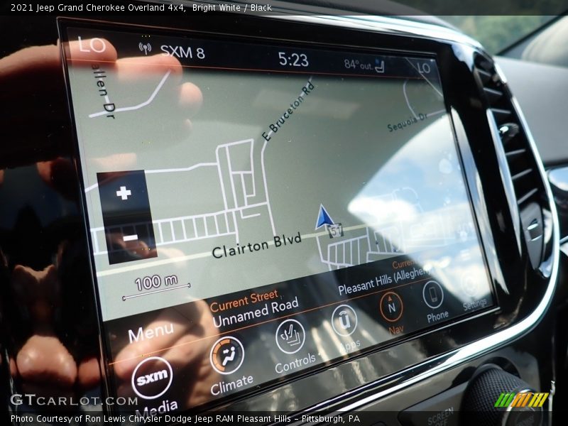Navigation of 2021 Grand Cherokee Overland 4x4