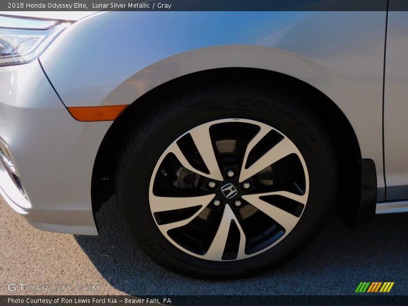 Lunar Silver Metallic / Gray 2018 Honda Odyssey Elite