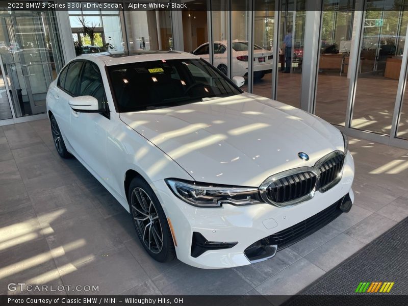 Alpine White / Black 2022 BMW 3 Series 330i xDrive Sedan