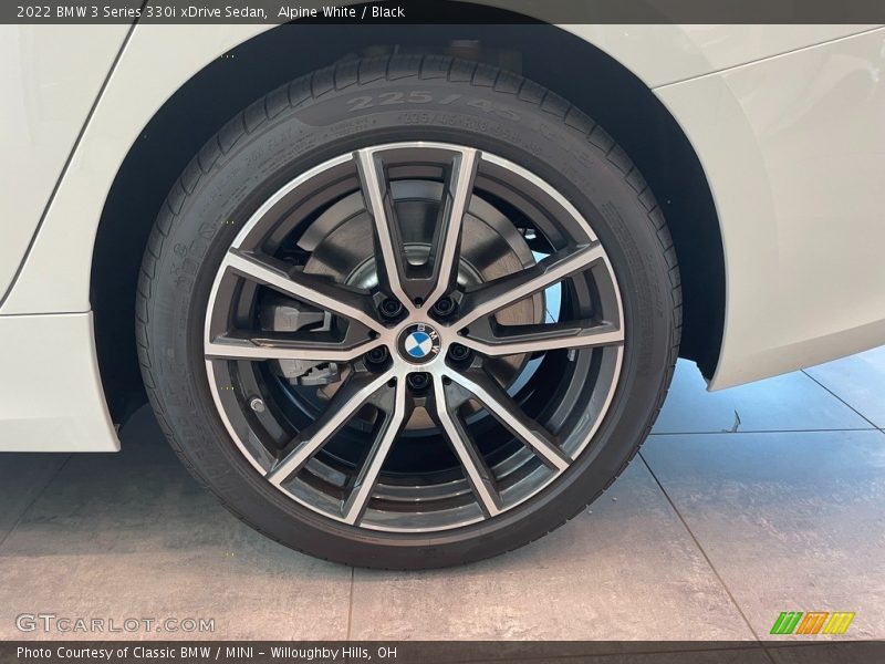 Alpine White / Black 2022 BMW 3 Series 330i xDrive Sedan