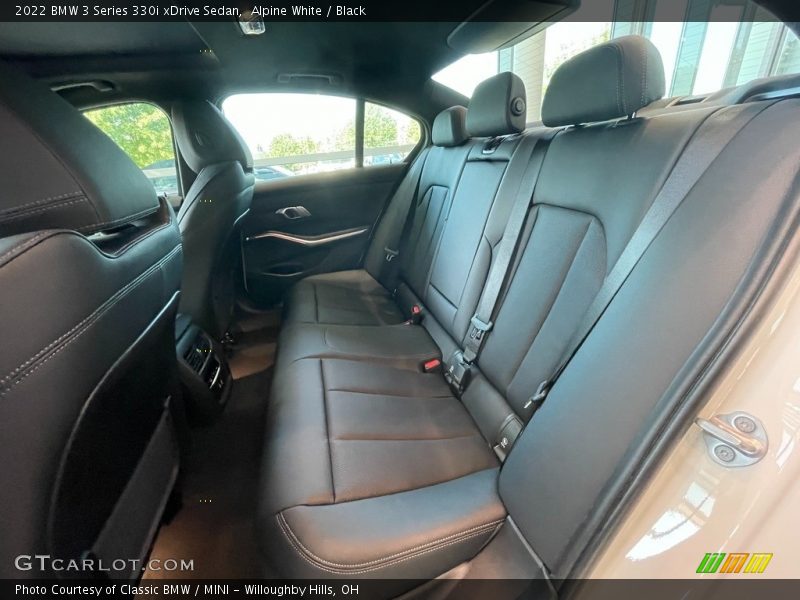 Alpine White / Black 2022 BMW 3 Series 330i xDrive Sedan