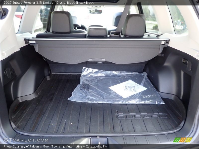 Crystal Black Silica / Black 2017 Subaru Forester 2.5i Limited