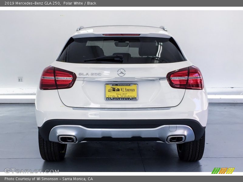 Polar White / Black 2019 Mercedes-Benz GLA 250