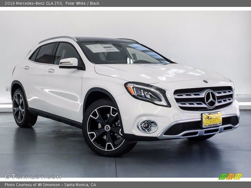 Polar White / Black 2019 Mercedes-Benz GLA 250