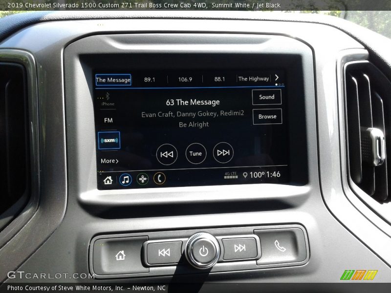 Summit White / Jet Black 2019 Chevrolet Silverado 1500 Custom Z71 Trail Boss Crew Cab 4WD