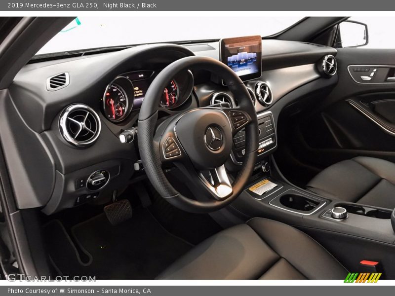 Night Black / Black 2019 Mercedes-Benz GLA 250