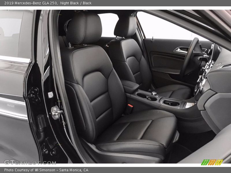 Night Black / Black 2019 Mercedes-Benz GLA 250