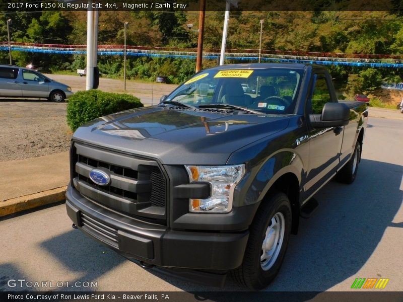 Magnetic / Earth Gray 2017 Ford F150 XL Regular Cab 4x4