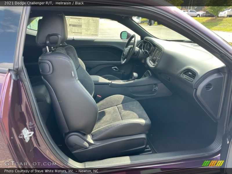 Hellraisin / Black 2021 Dodge Challenger R/T