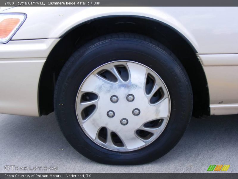 Cashmere Beige Metallic / Oak 2000 Toyota Camry LE