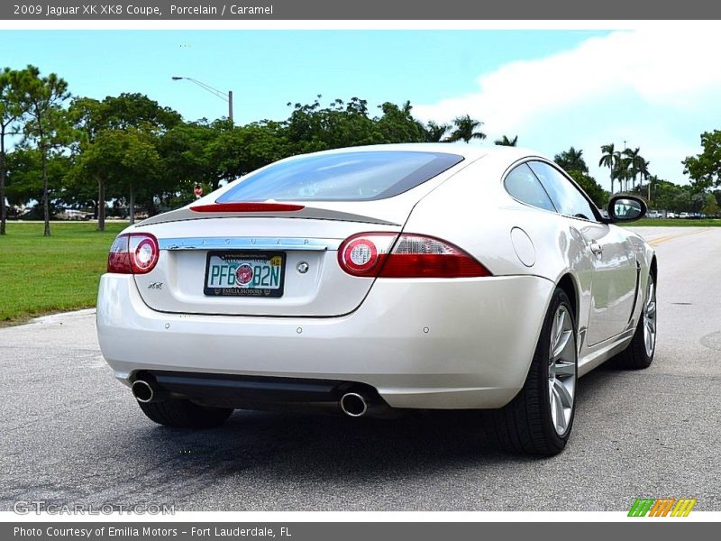 Porcelain / Caramel 2009 Jaguar XK XK8 Coupe