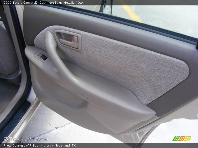 Cashmere Beige Metallic / Oak 2000 Toyota Camry LE