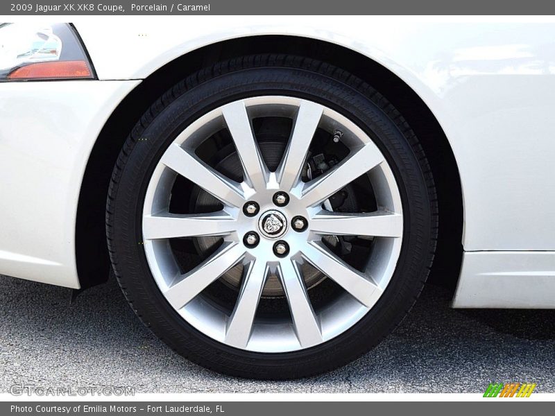 Porcelain / Caramel 2009 Jaguar XK XK8 Coupe