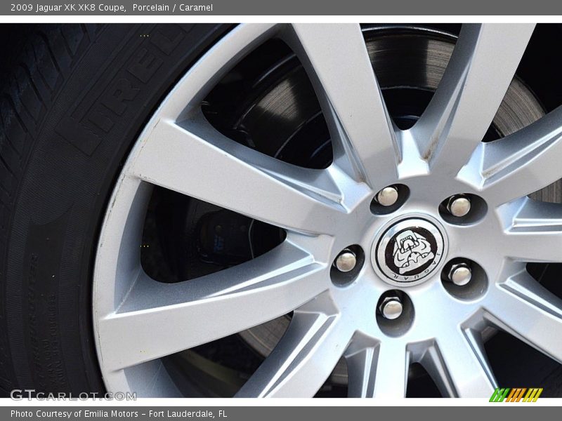 Porcelain / Caramel 2009 Jaguar XK XK8 Coupe