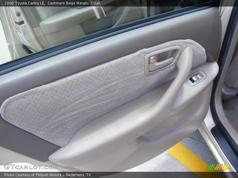 Cashmere Beige Metallic / Oak 2000 Toyota Camry LE