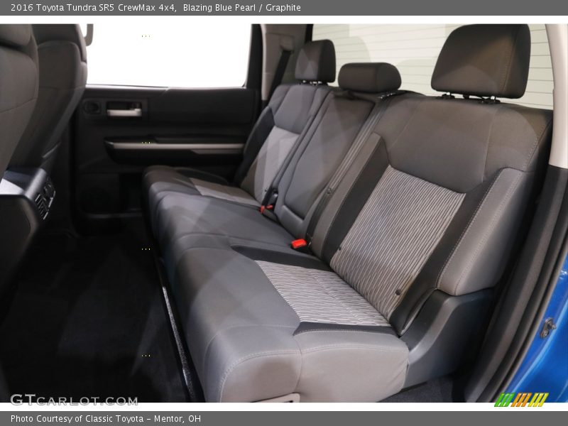 Blazing Blue Pearl / Graphite 2016 Toyota Tundra SR5 CrewMax 4x4