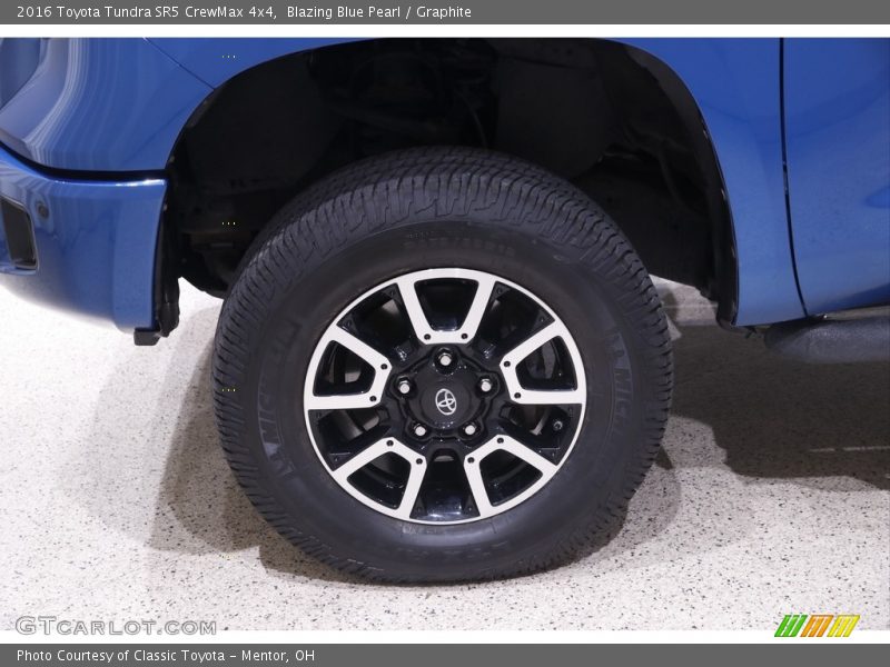 Blazing Blue Pearl / Graphite 2016 Toyota Tundra SR5 CrewMax 4x4