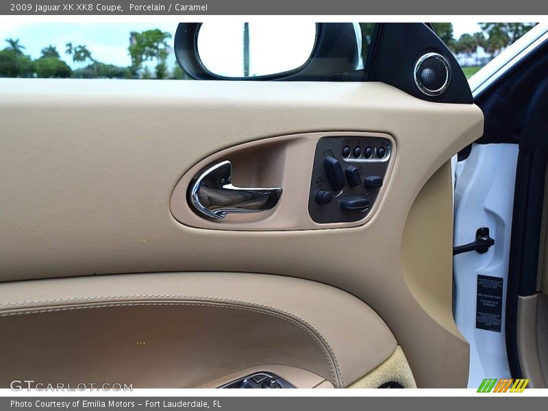 Porcelain / Caramel 2009 Jaguar XK XK8 Coupe
