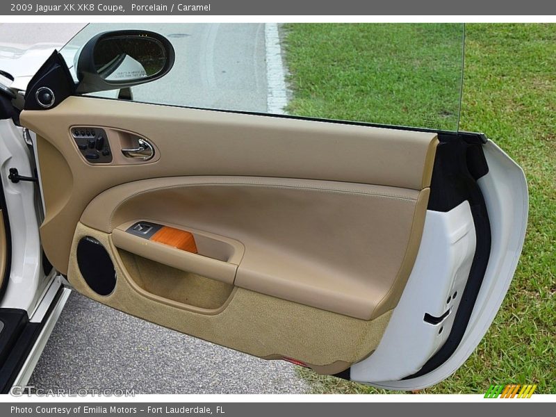 Porcelain / Caramel 2009 Jaguar XK XK8 Coupe