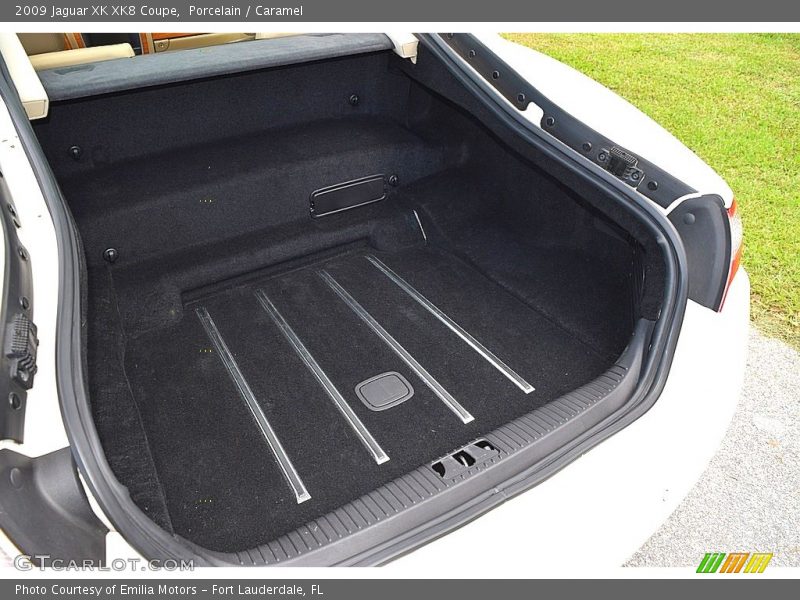Porcelain / Caramel 2009 Jaguar XK XK8 Coupe