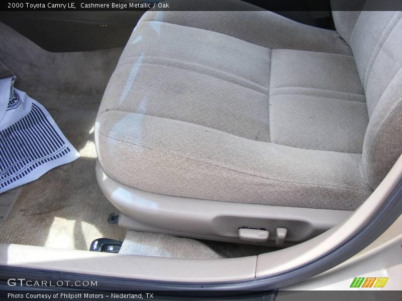 Cashmere Beige Metallic / Oak 2000 Toyota Camry LE