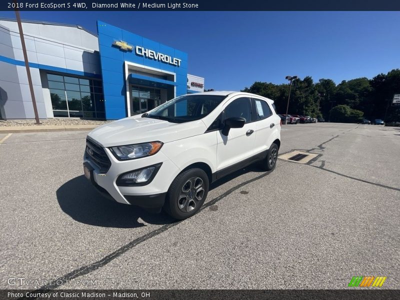 Diamond White / Medium Light Stone 2018 Ford EcoSport S 4WD