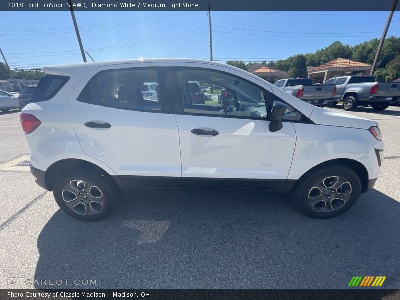 Diamond White / Medium Light Stone 2018 Ford EcoSport S 4WD