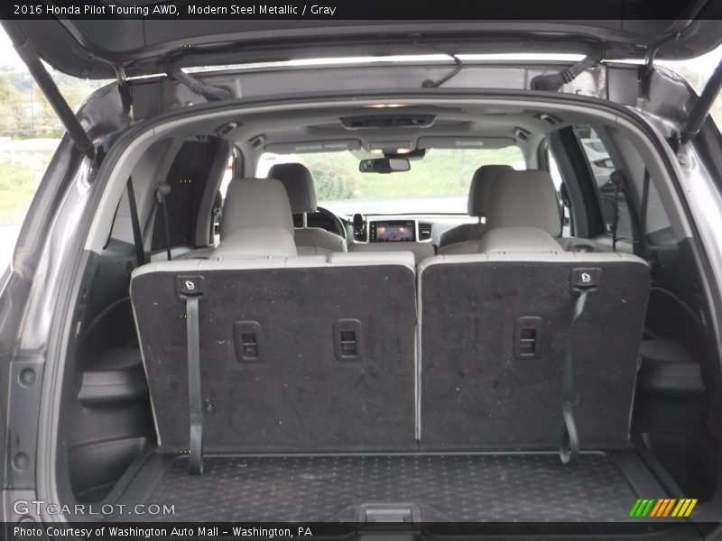  2016 Pilot Touring AWD Trunk