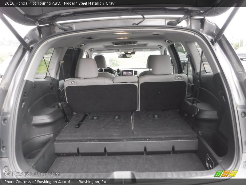  2016 Pilot Touring AWD Trunk