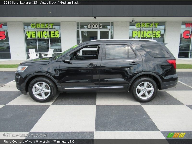 Agate Black / Medium Black 2019 Ford Explorer XLT