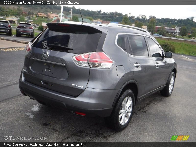 Gun Metallic / Charcoal 2016 Nissan Rogue SV AWD