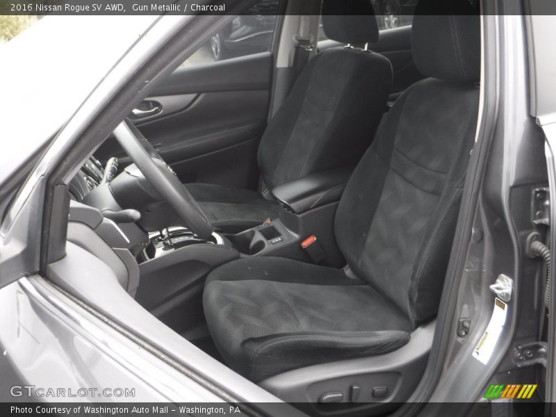 Gun Metallic / Charcoal 2016 Nissan Rogue SV AWD
