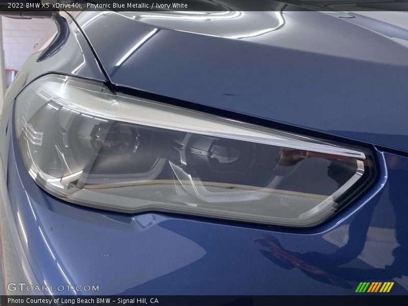 Phytonic Blue Metallic / Ivory White 2022 BMW X5 xDrive40i