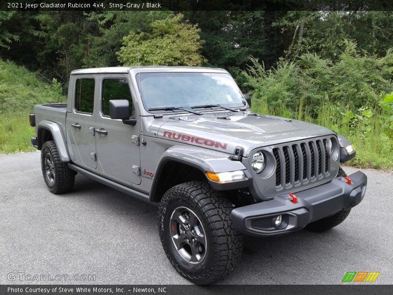 Front 3/4 View of 2021 Gladiator Rubicon 4x4