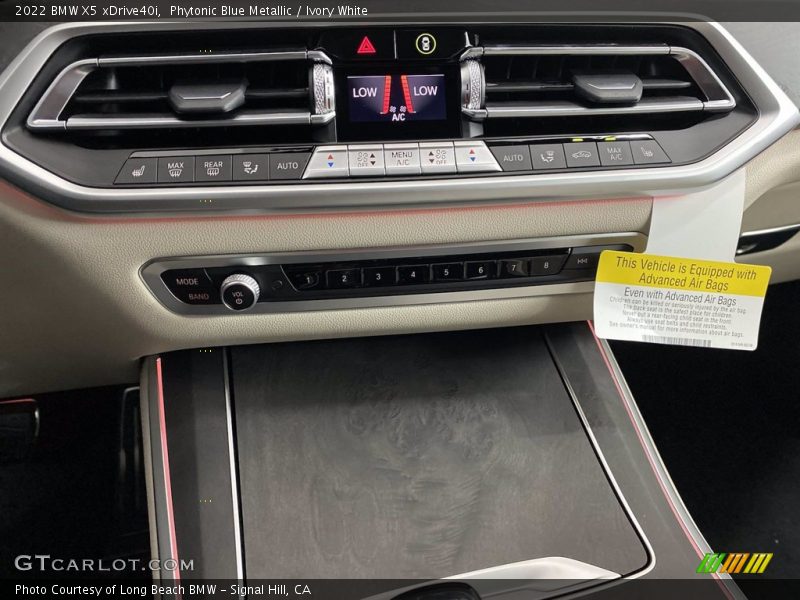 Controls of 2022 X5 xDrive40i