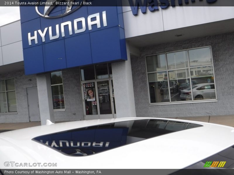 Blizzard Pearl / Black 2014 Toyota Avalon Limited