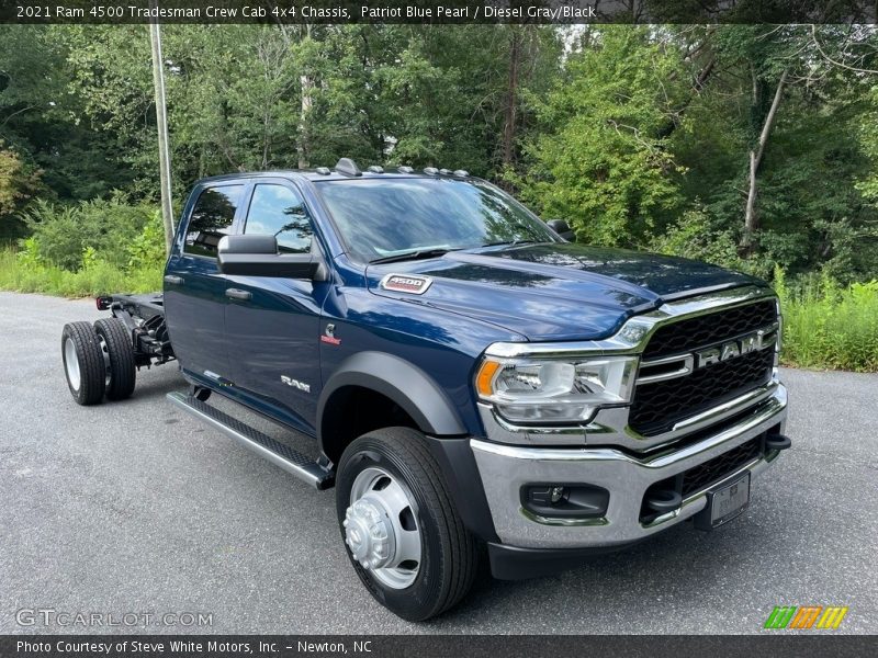 Front 3/4 View of 2021 4500 Tradesman Crew Cab 4x4 Chassis