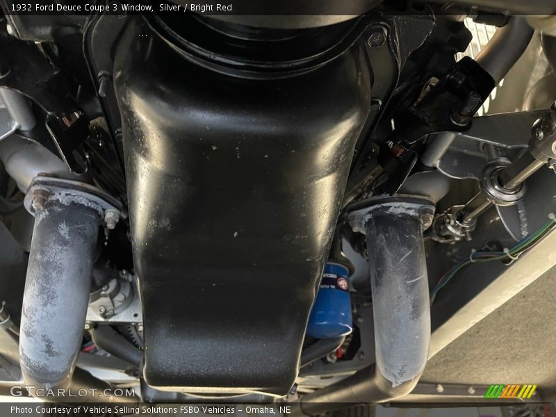 Silver / Bright Red 1932 Ford Deuce Coupe 3 Window