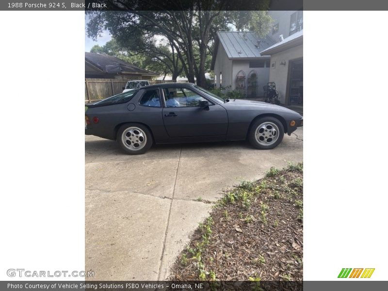 Black / Black 1988 Porsche 924 S