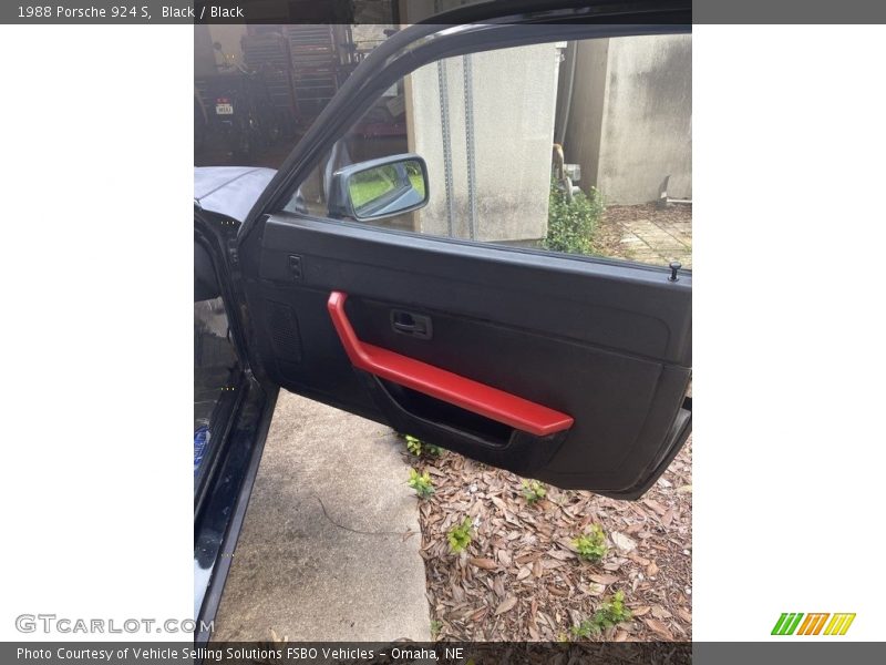 Black / Black 1988 Porsche 924 S