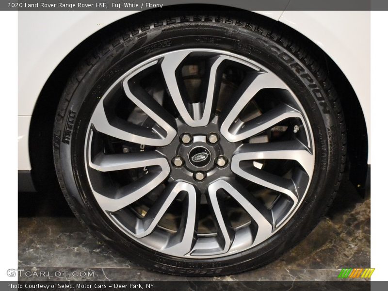 Fuji White / Ebony 2020 Land Rover Range Rover HSE