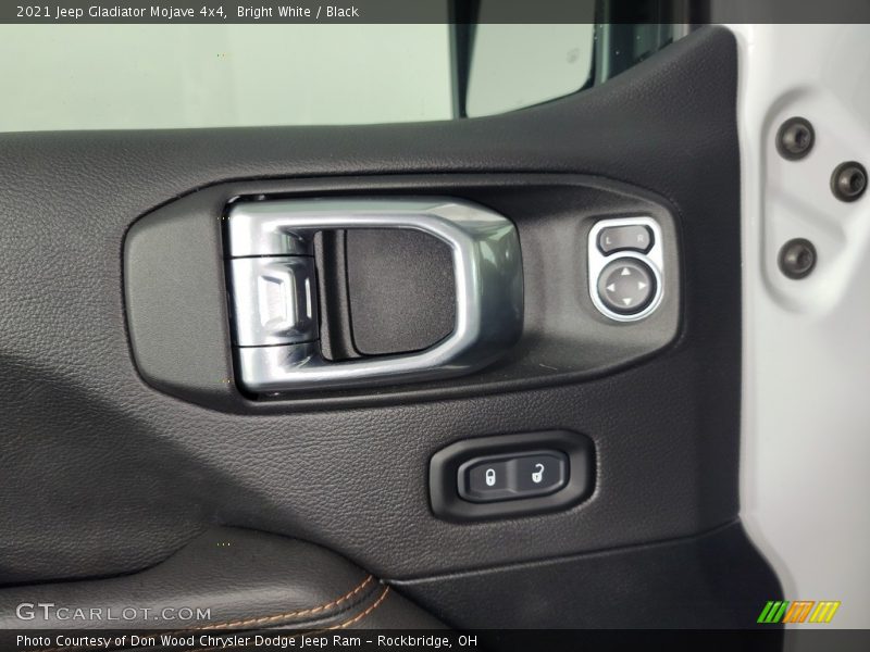 Bright White / Black 2021 Jeep Gladiator Mojave 4x4