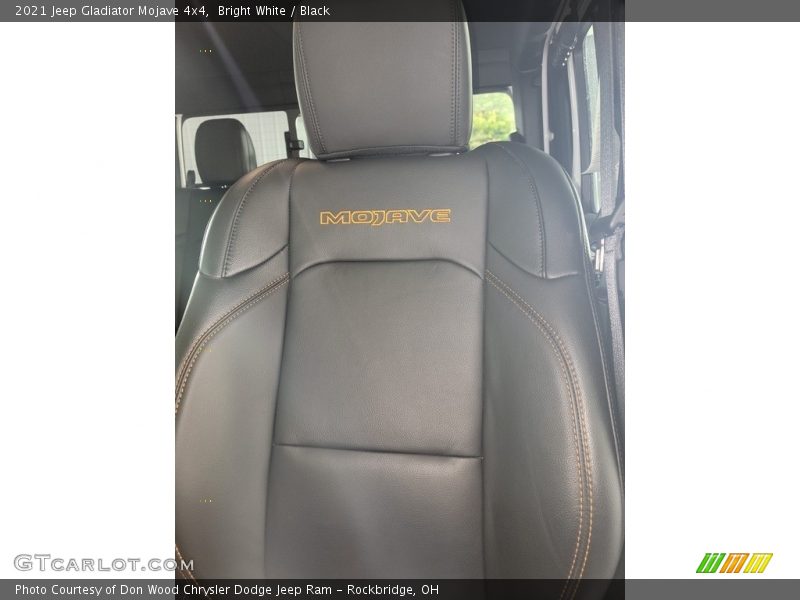 Bright White / Black 2021 Jeep Gladiator Mojave 4x4