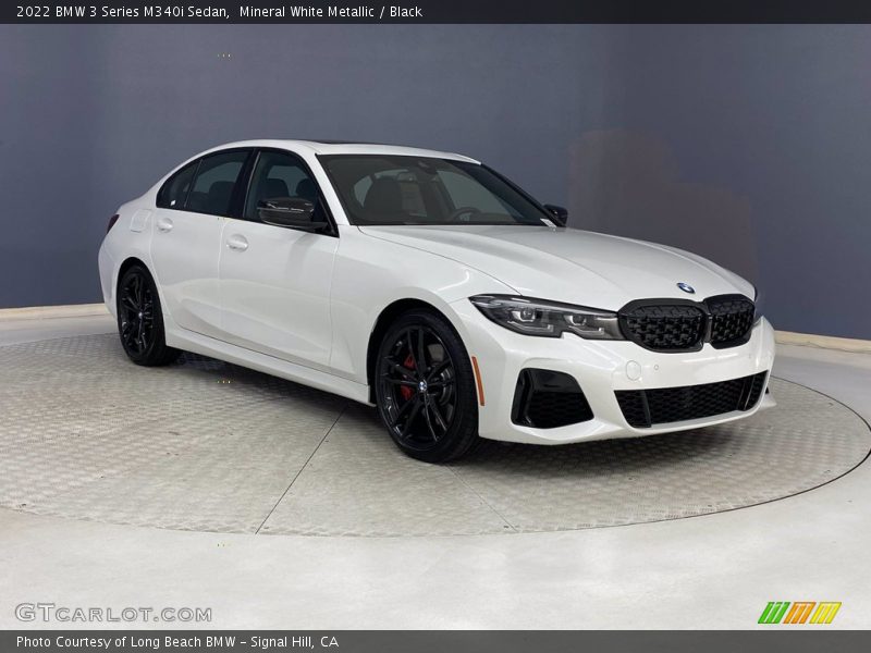 Front 3/4 View of 2022 3 Series M340i Sedan