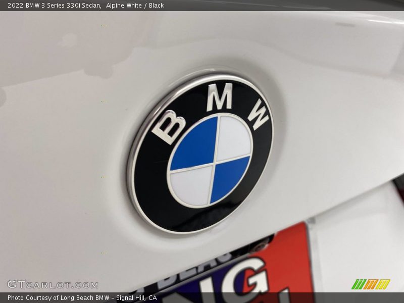 Alpine White / Black 2022 BMW 3 Series 330i Sedan