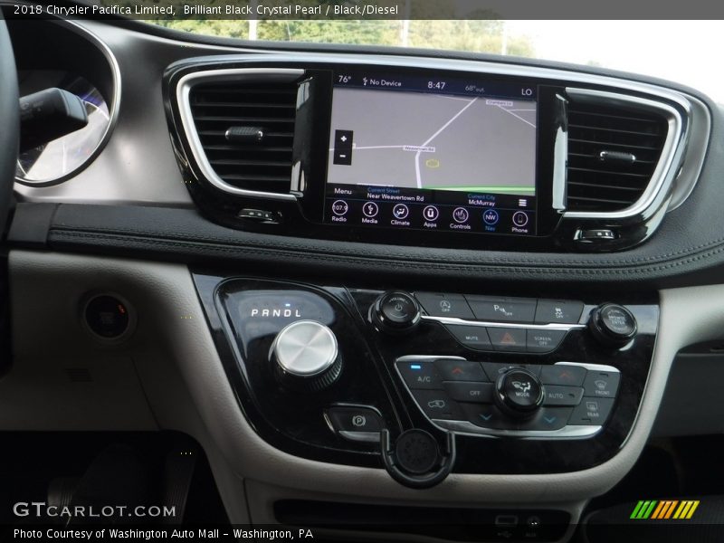 Brilliant Black Crystal Pearl / Black/Diesel 2018 Chrysler Pacifica Limited
