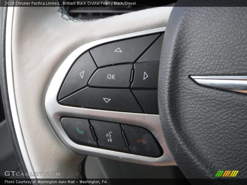 Brilliant Black Crystal Pearl / Black/Diesel 2018 Chrysler Pacifica Limited