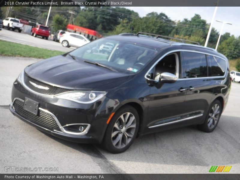 Brilliant Black Crystal Pearl / Black/Diesel 2018 Chrysler Pacifica Limited