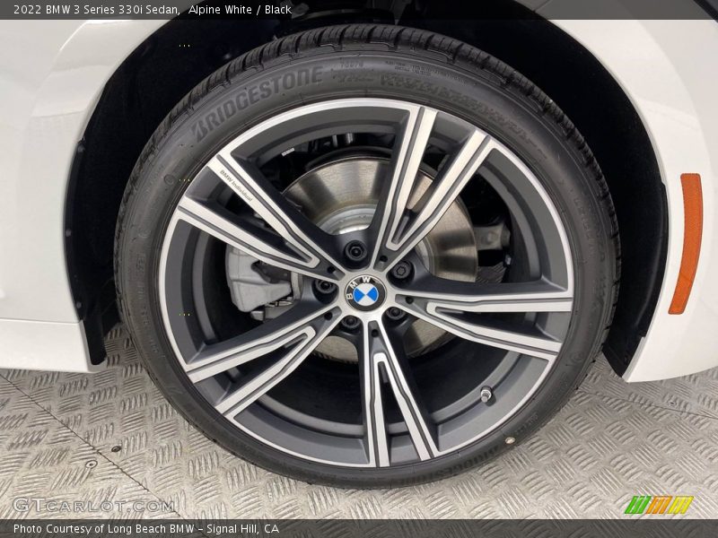 Alpine White / Black 2022 BMW 3 Series 330i Sedan